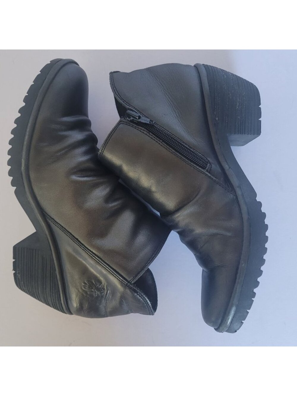 FLY London Pewter Leather ruched Vamp Ankle Boots Chunky Heel Lug Sole US9-9.5